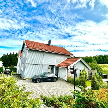 Peaceful - Close To Lillestrom, Ahus, Oslo Met, Kjeller, Lorenskog, Strommen, Gardermoen Osl Airport And Nature Kwatera prywatna Lillestrøm